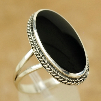 Preview: Schöner Silber Ring mit großem Onyx - Dekorativ